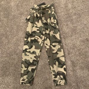 *BRAND NEW* Fashion Nova Camo Pants